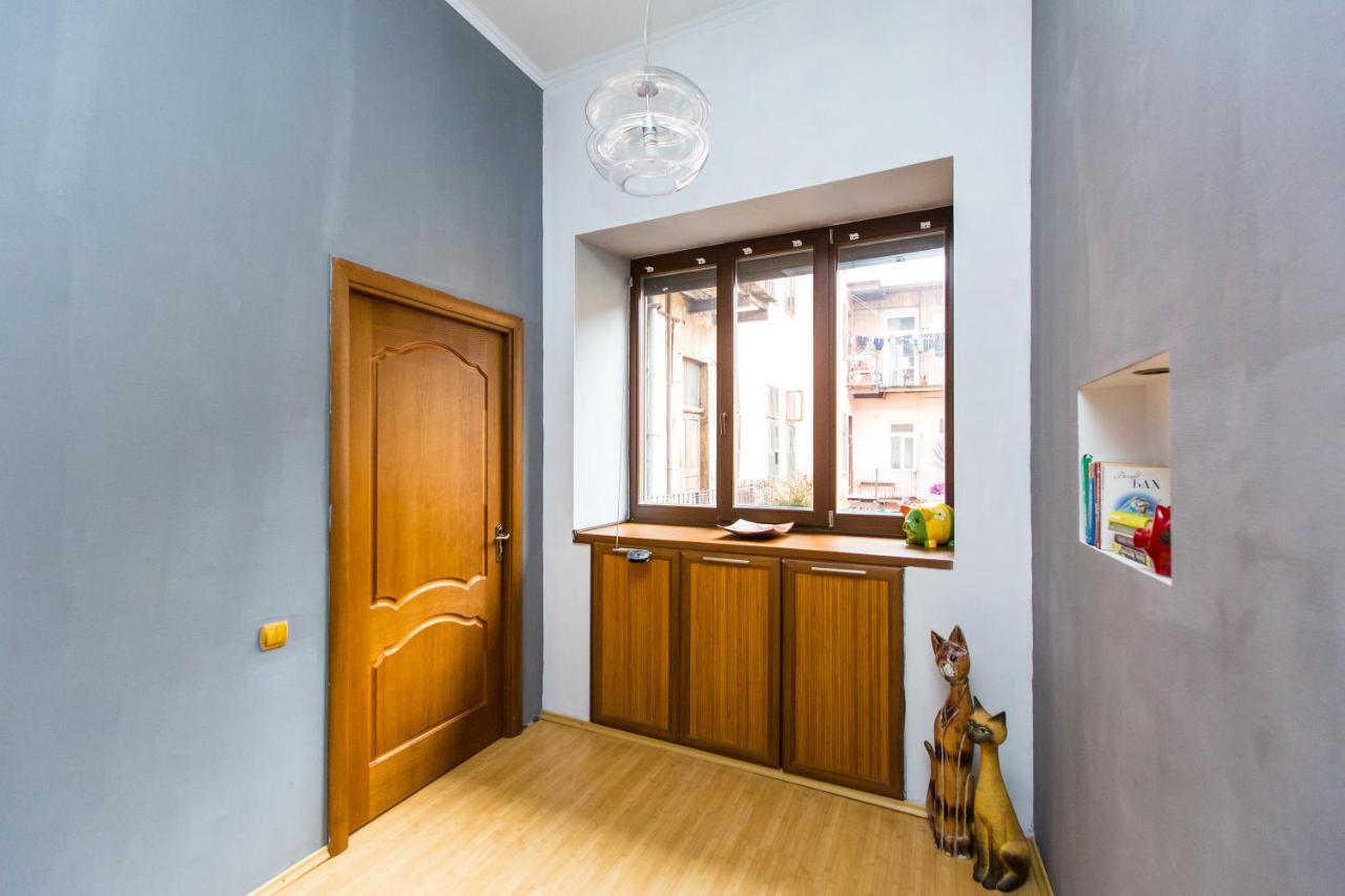 Apartment In The City Centre Lviv Extérieur photo