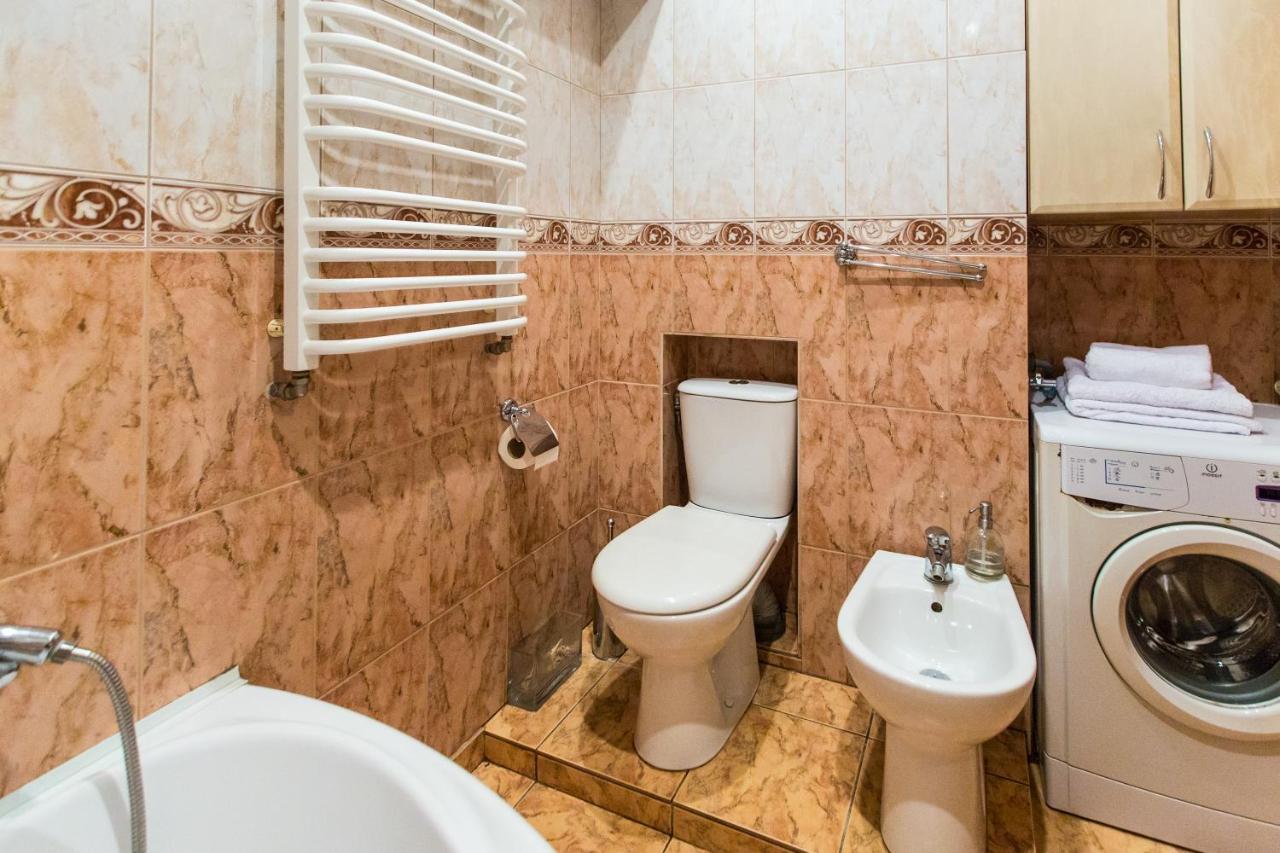 Apartment In The City Centre Lviv Extérieur photo